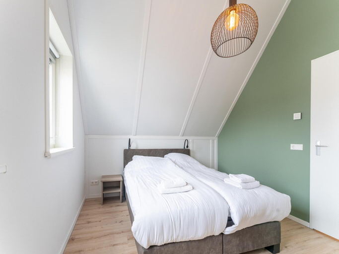 Bedroom 3, Holiday Home near Scherpenisse Beach, Tholen