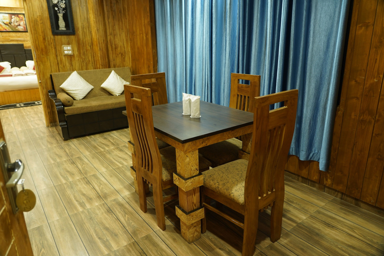 Others 5, Hotel Auli'D, Chamoli