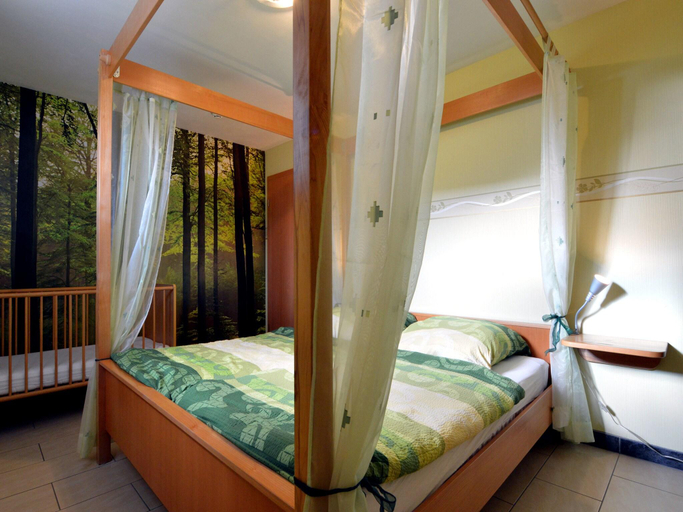 Bedroom 2, Apartment in Burg Reuland with forest, Liège