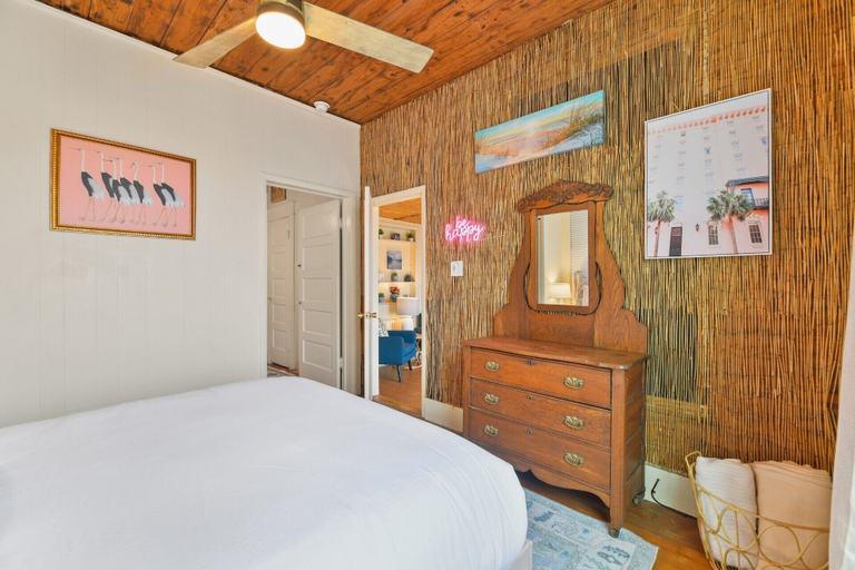 Bedroom, The Grand on Ave O by Ryson Vacation Rentals, Galveston