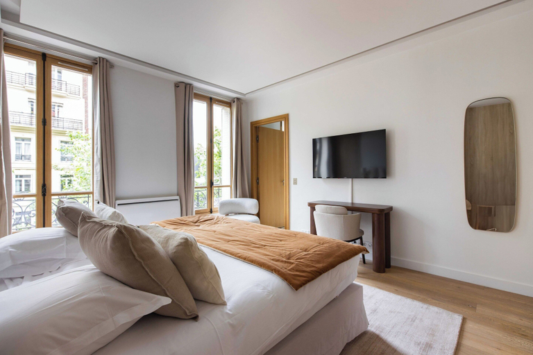 Room 2, Sublime Apt - 3bd/6p With AC - Victor Hugo/16e, Paris