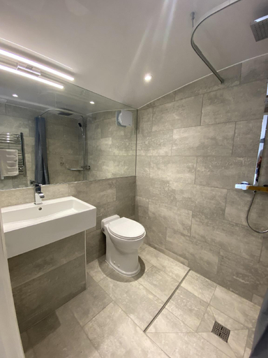Bathroom, Canal Cottages, London