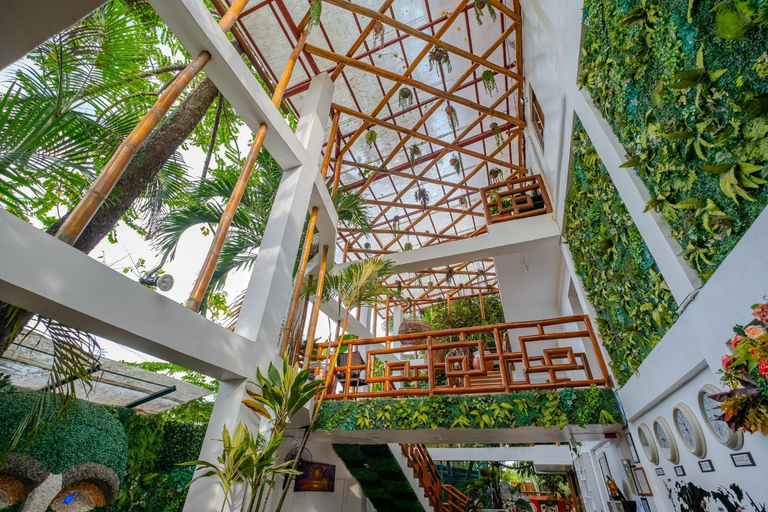 Public Area 3, Giardino Romantico, Valencia