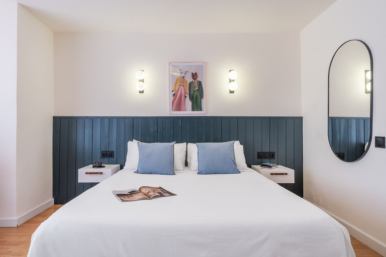 Bedroom 3, Granada Suites by Olala Homes, Granada