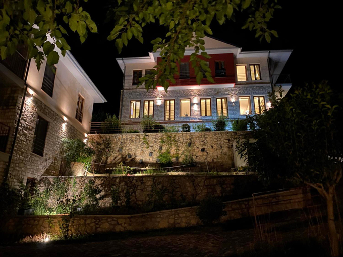 Exterior & Views 2, Arktos hotel, Epirus