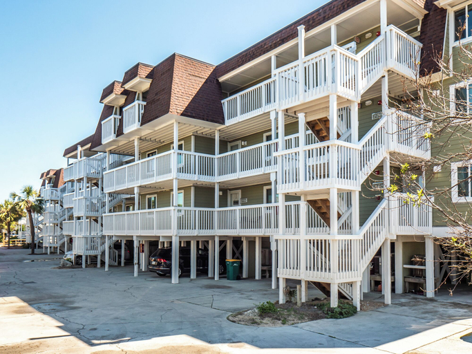 Exterior & Views 2, Ocean Dunes by Carolina Retreats, New Hanover