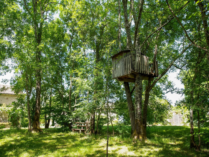 Others 4, Holiday Home in Dordogne Wine Estate with Garden, Dordogne