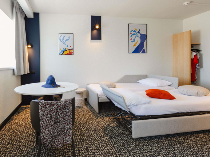 Bedroom 5