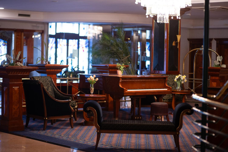 Public Area 4, Hotel Golden Palace, Dunakeszi