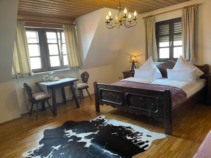 Bedroom 4, Hotel und Restaurant Neuhauser, Kitzingen