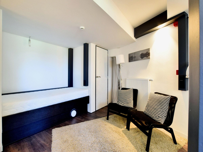 Others 5, Manor house flat in Robertville, Liège