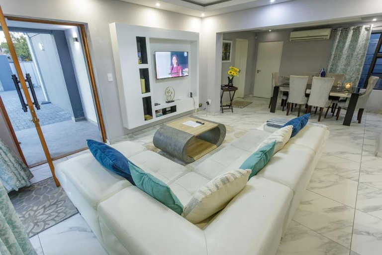 Bedroom 3, Cozier Glitz, City of Cape Town