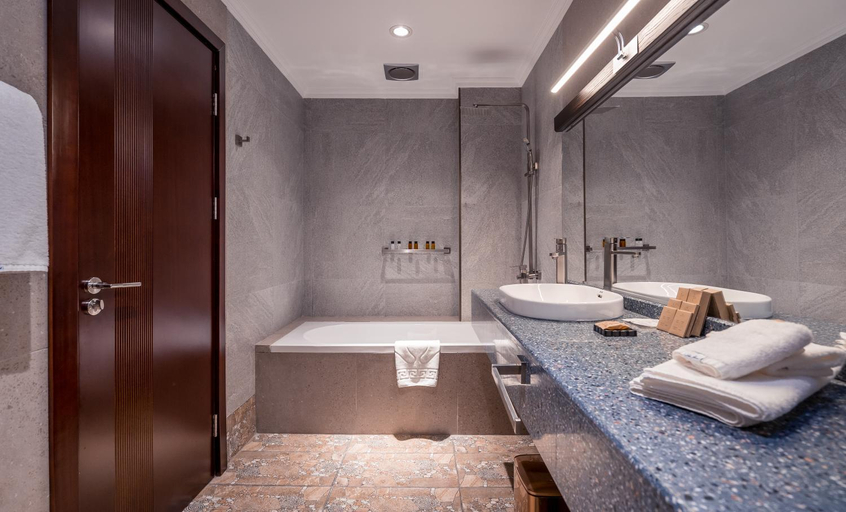 Bathroom 5, Litz Resort, Batumi
