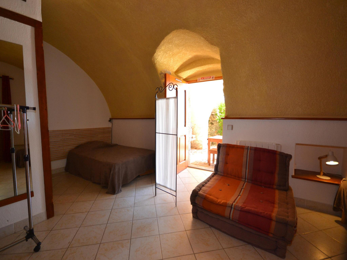 Bedroom 3, Garrigue Hideaway in Lanas, Ardèche