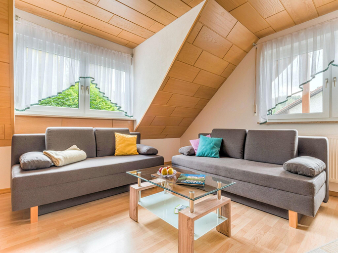 Others 5, Geraumige Wohnung mit Grill, Kronach