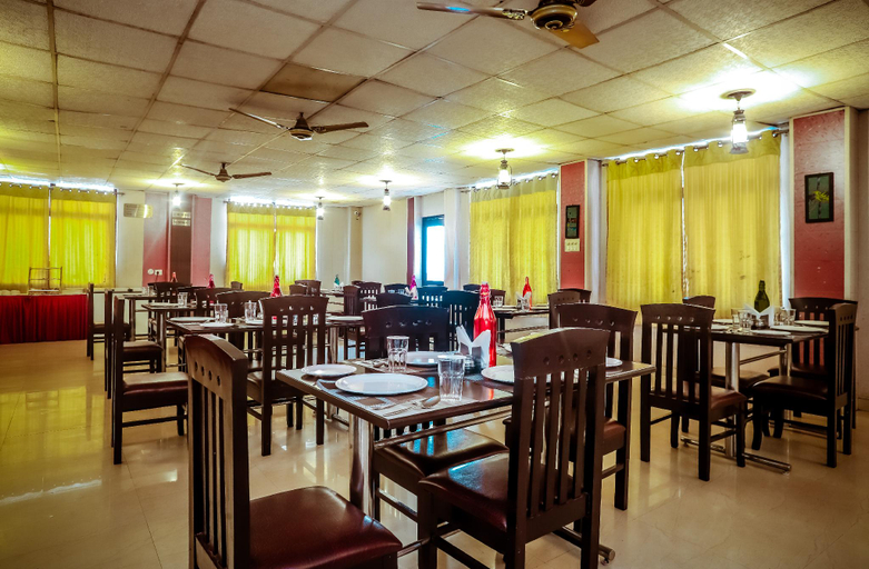 Food & Drinks 5, NEW ORANGE TREE CLASSIC FALL RESORT MUSSOORIE - IN HOUSE PARKING, Dehradun