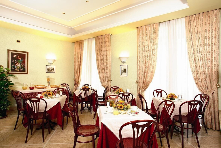 Food & Drinks 5, Demetra Capitolina, Rome