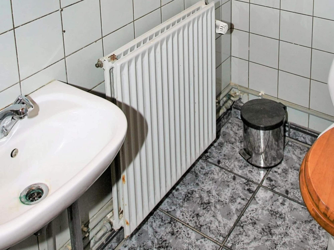 Bathroom 3, 4 Person Holiday Home in Svaneke, Bornholm