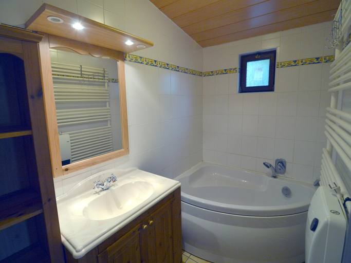 Bathroom 4, Sunny Cottage with Pool, Namur