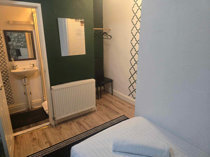 Bathroom 2, Rose, Blackpool