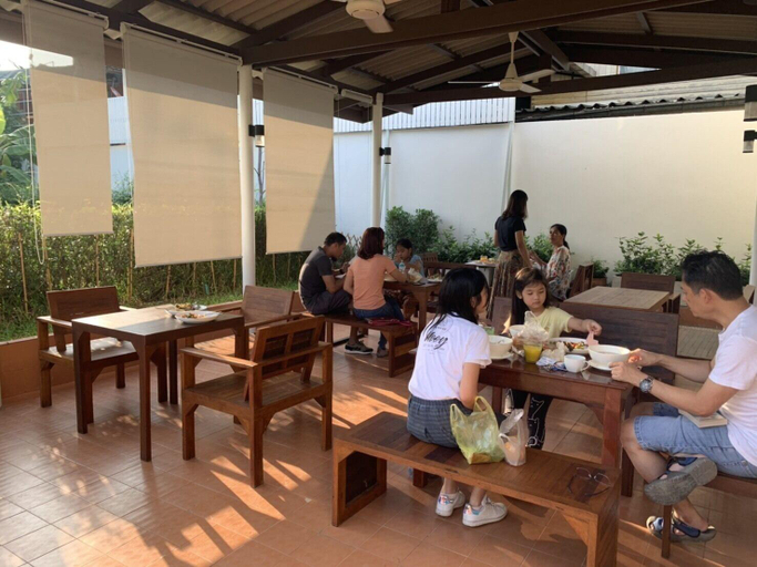 Food & Drinks 2, Baan Suan Krung Kao, Phra Nakhon Si Ayutthaya