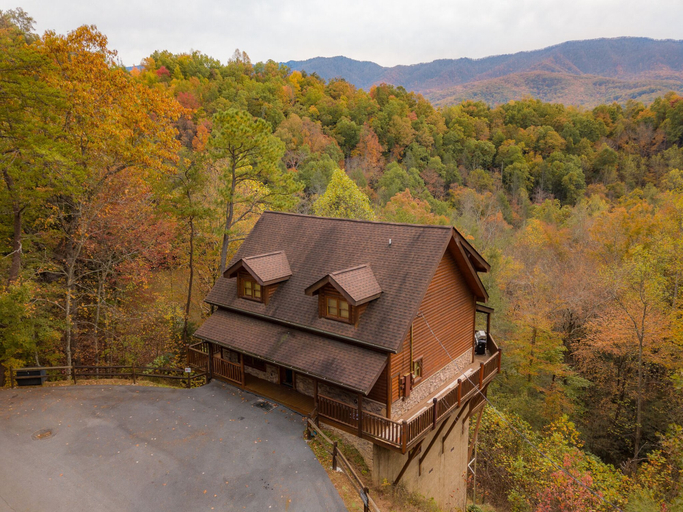 Exterior & Views 2, Changes in Latitude by Jackson Mountain Rentals, Sevier