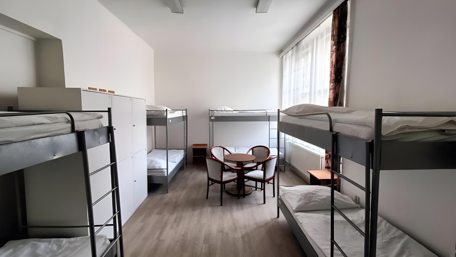 Bedroom 2, AZ-Hostel, Praha 1