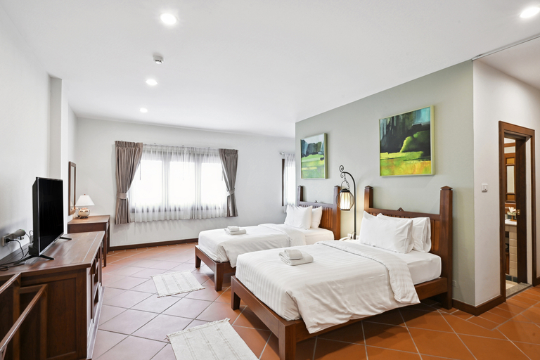 Bedroom 8