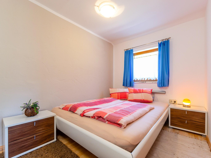 Bedroom, Apartment in Walchen near Ski Lift, Zell am See