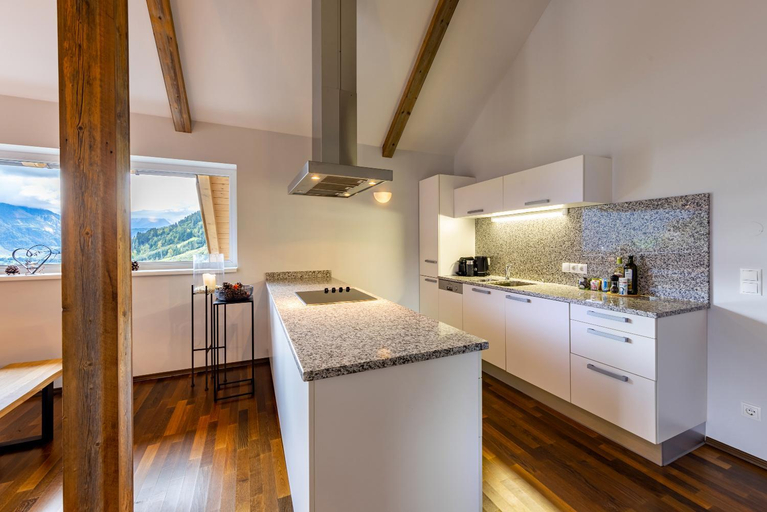 Others 3, der Sonnberg Alpinlodges - Apartments mit Seeblick, privater Sauna und Self Check-In, Zell am See