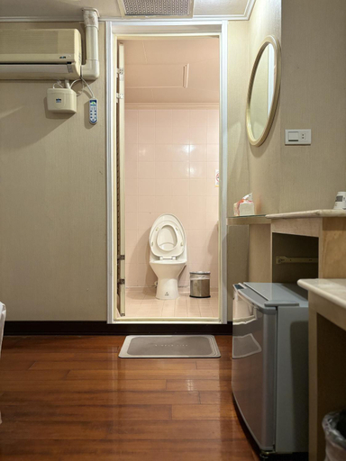 Bathroom 4, 花蓮凱悅旅店 Kaiyue Inn, Hualien