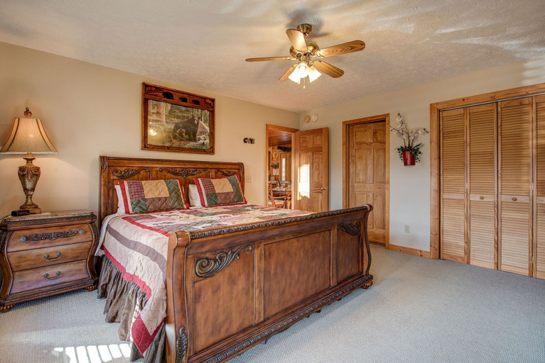 Bedroom 3, The Moose is Loose by Jackson Mountain Rentals, Sevier