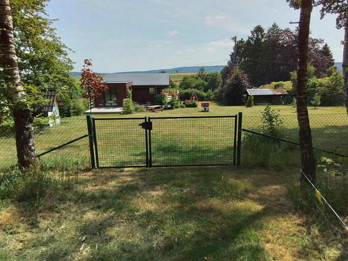 Others 5, Quiet chalet with panoramic view and fenced garden, Luxembourg