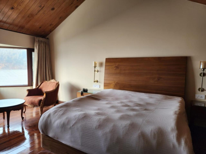 Bedroom 2, zoz star main pahalgam, Anantnag