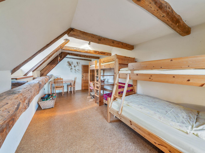 Others 3, Spacious Retreat with Garden, Celle