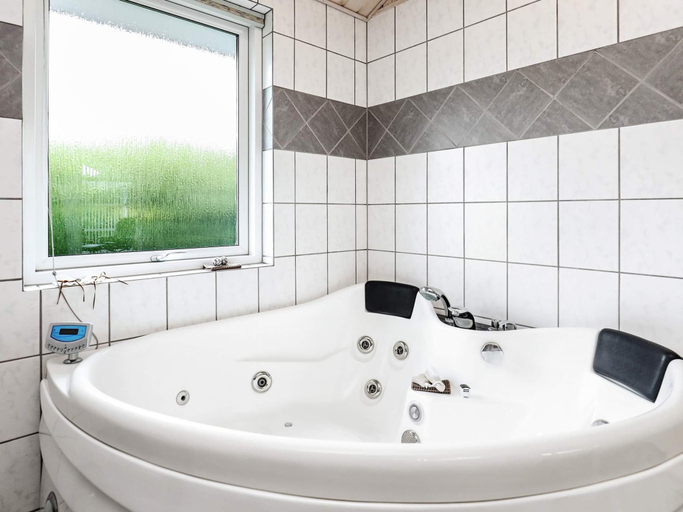 Bathroom 3, 5 Star Holiday Home in Fjerritslev, Jammerbugt