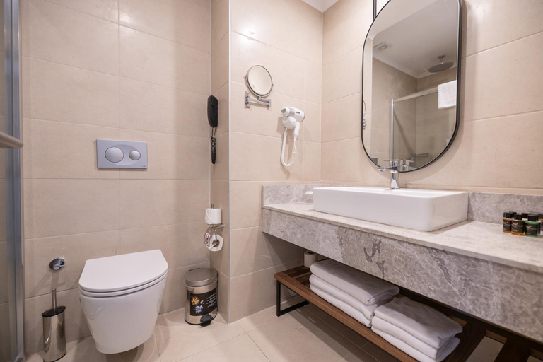 Bathroom 5, Side Moon Palace Hotel, Manavgat