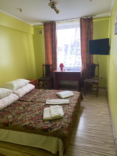 Bedroom 2, Готель Клен, Zhovkivs'kyi