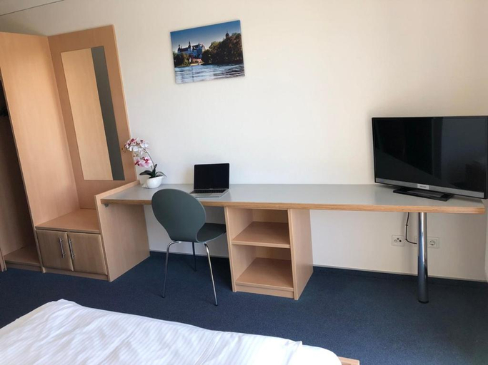 Bedroom, Sporthotel Neuburg, Neuburg-Schrobenhausen