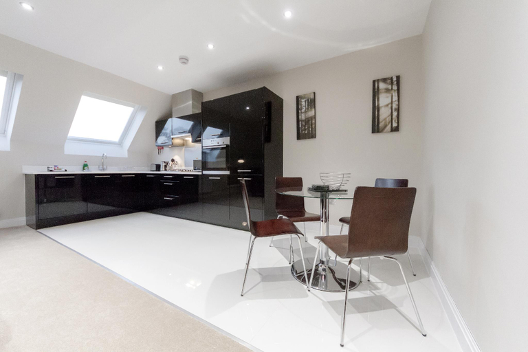Others 4, Roomspace Serviced Apartments -Kinnaird Court, Surrey