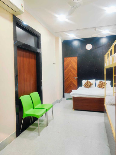 Others 4, Shree Niwas Home Stay, Varanasi