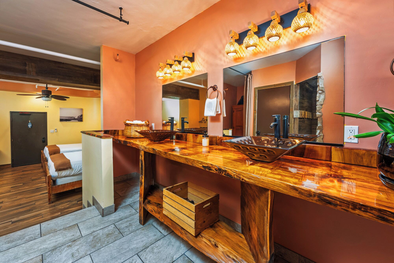 Food & Drinks 5, Nomads Hotel - Near San Clemente Pier, Orange