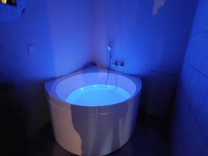 Bathroom 3, Theux Family Spa Retreat, Liège