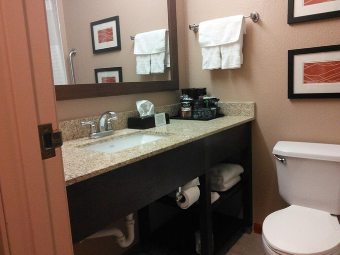 Bedroom 3, Quality Inn I-70 Near Kansas Speedway, Kansas City