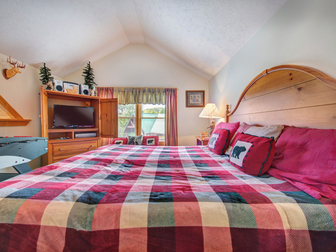 Bedroom 3, Komfy Kozy by Jackson Mountain Rentals, Sevier