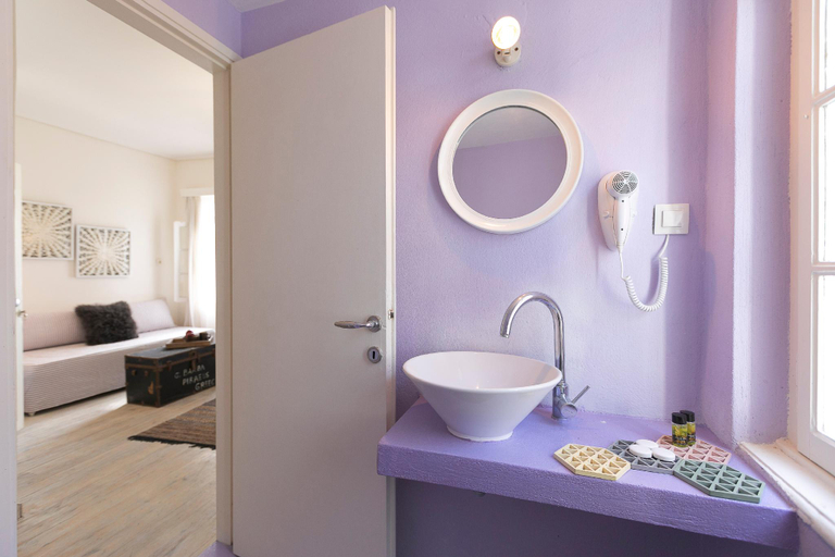 Bathroom 2, Casa Blue Old Port, Philian Collection, Thessaly