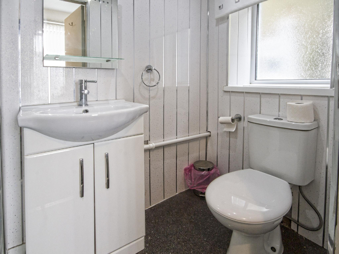 Bathroom 3, Marsden Hotel, Blackpool
