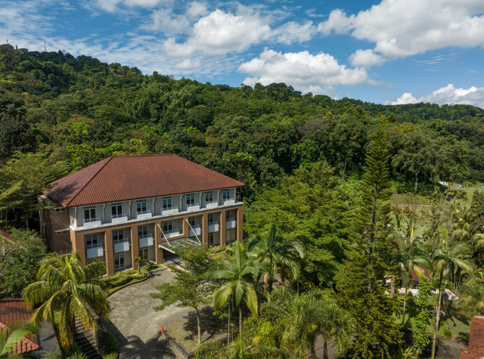 Pelangi Hotel @ Artotel Pelangi Park Diskon s.d 50% - Promo Terbatas