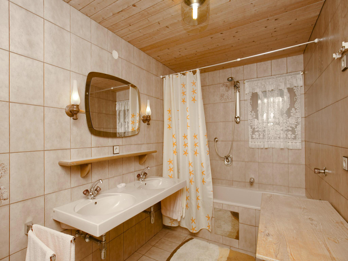 Bathroom 3, Apartment in Hinterbichl near Ski Bus, Reutte