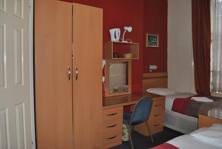 Bedroom 2, Grenville House Hotel, London